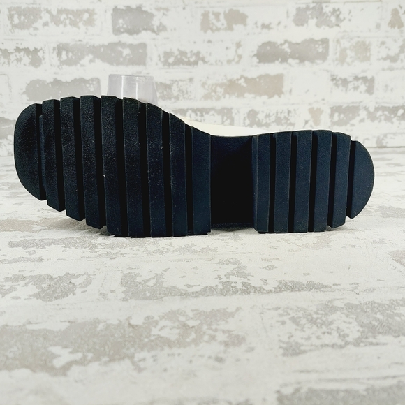 NEW Nordstrom Open Edit White Faux Patent Gold Chunky Academia Loafers C433 - Picture 8 of 14